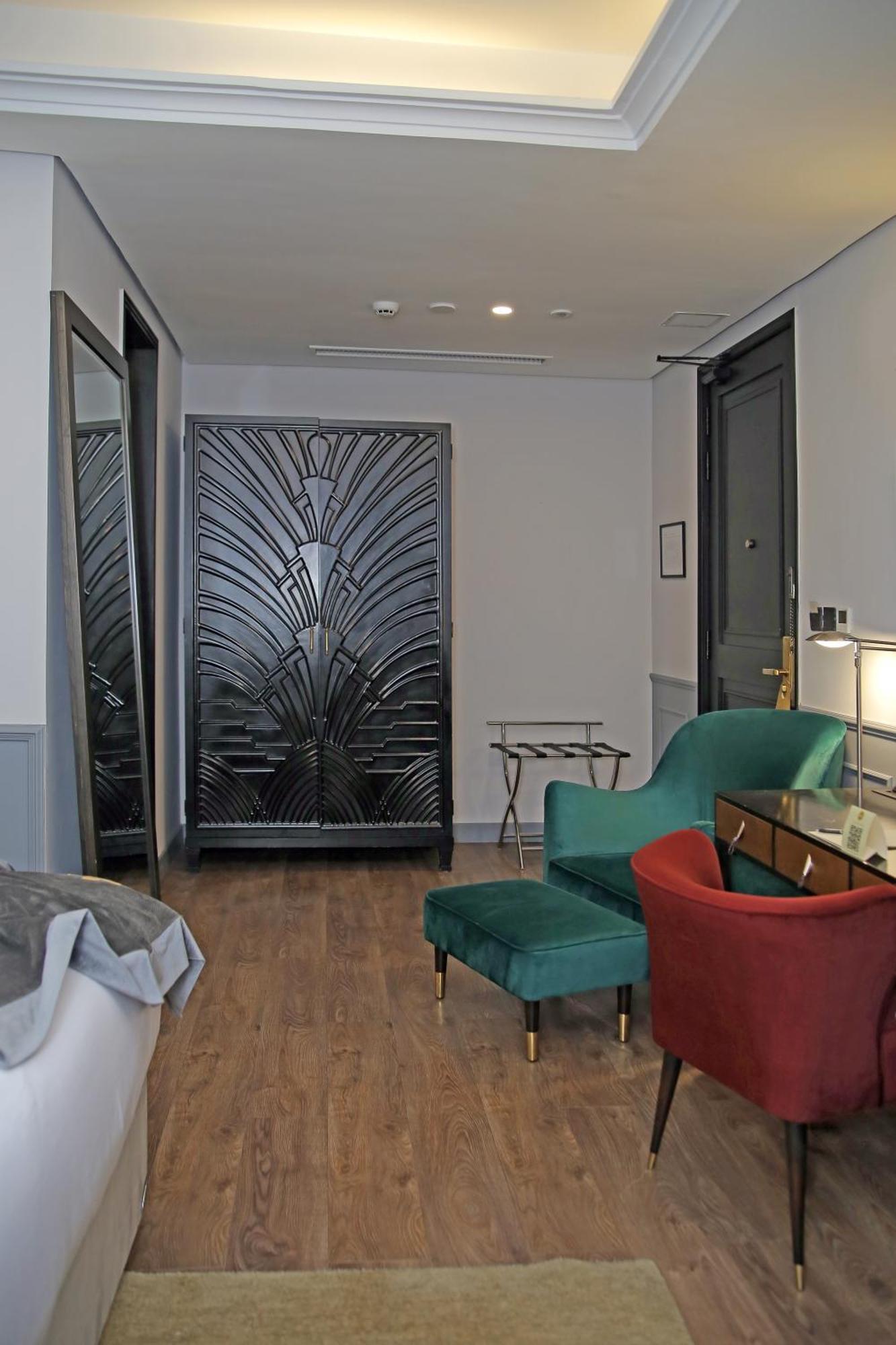 Ambiance Boutique Art Hotel Лахор Номер фото A room at the Hotel de Crillon